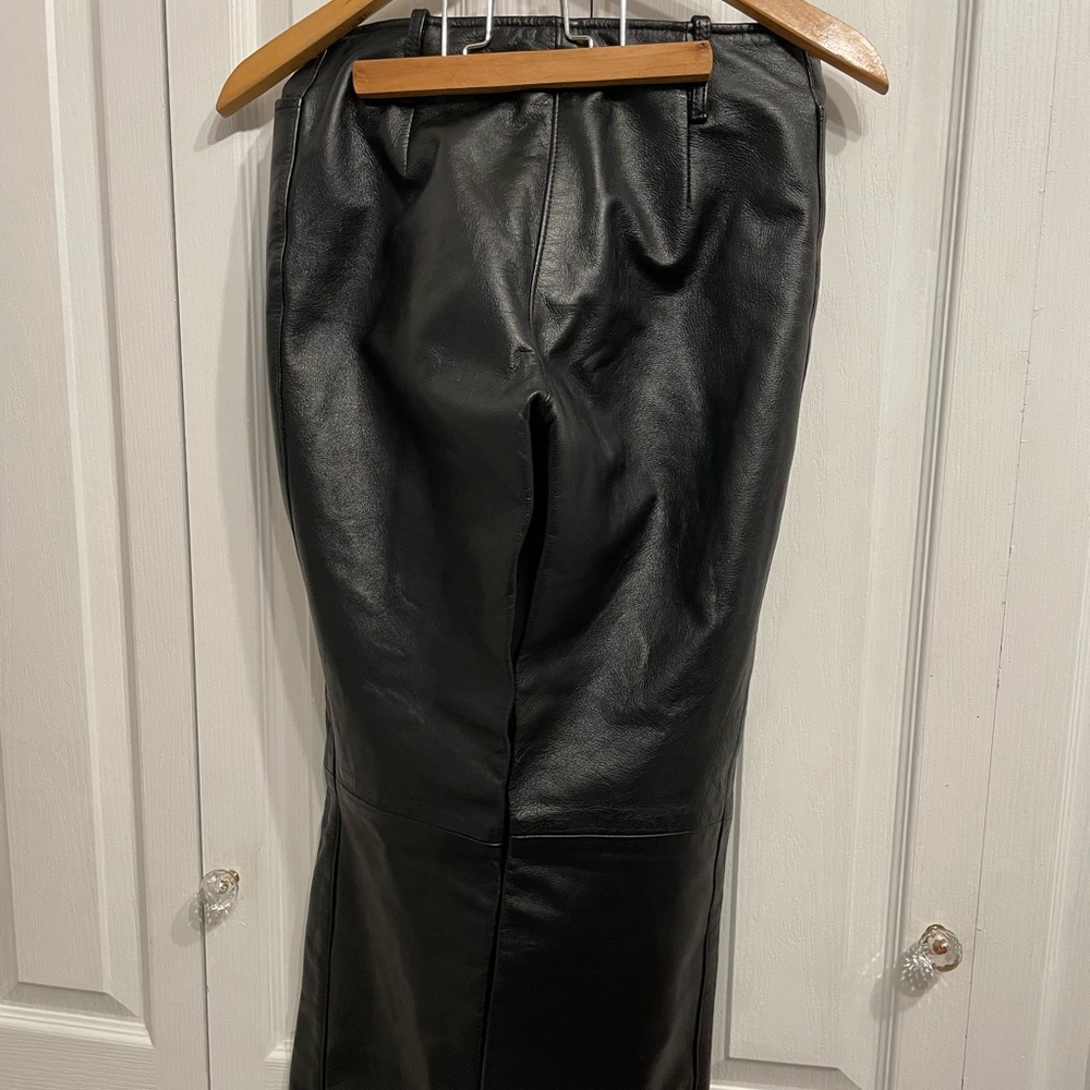 3/4 black leather pants from Laurence Roy